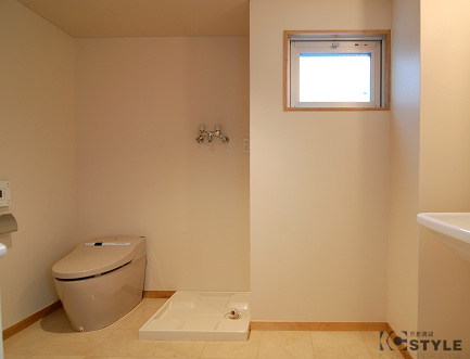 ウォシュレットに自動洗浄機能付トイレに、デザイン洗面台ヨーロピアンスタイル